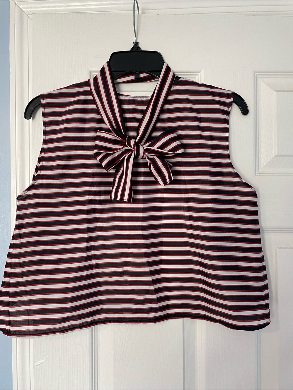 Striped Bow-Neck Backless Sleeveless Top - Red & White Black M